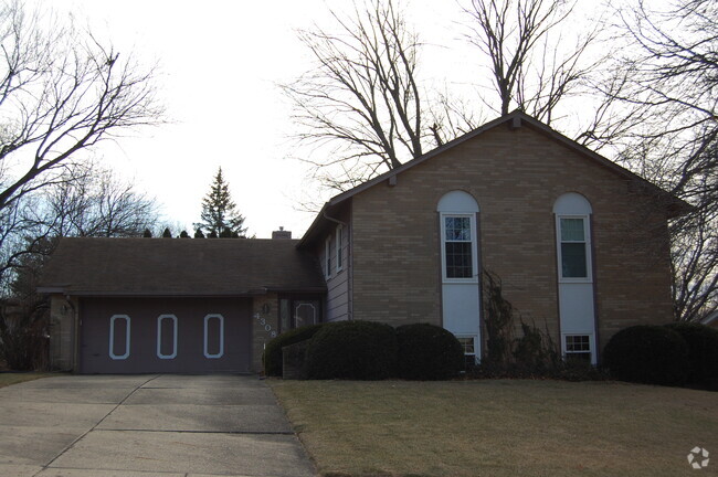 Building Photo - 4308 Dakota Dr Rental