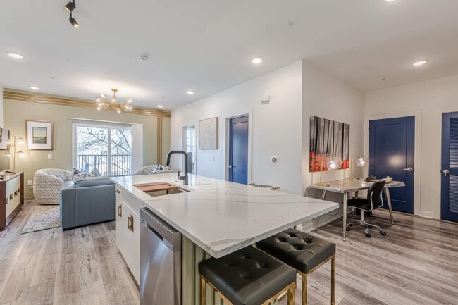 Photo - 525 Parkway Dr NE Unit ID1299405P