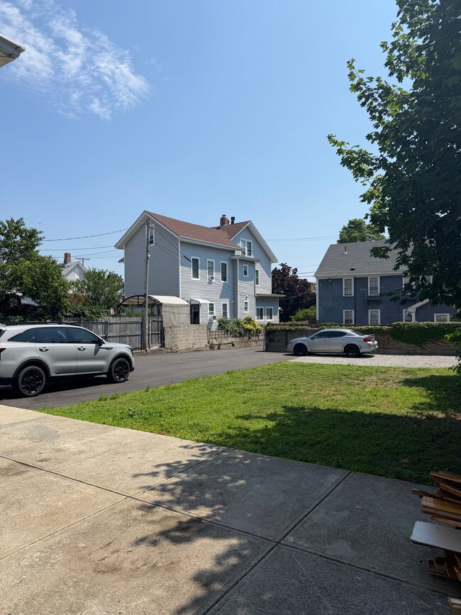 Photo - 182 High St Unit 2