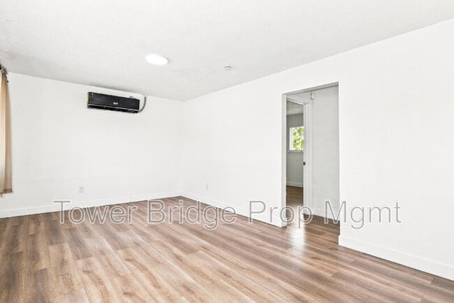 Photo - 1718 Grand Ave