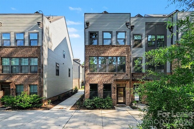 Building Photo - 300 Twinflower Ln