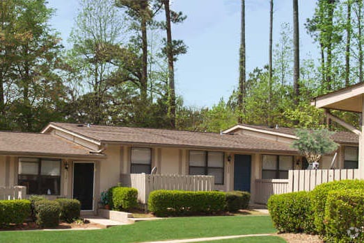 Private Patios - Bloom at Woodcliff