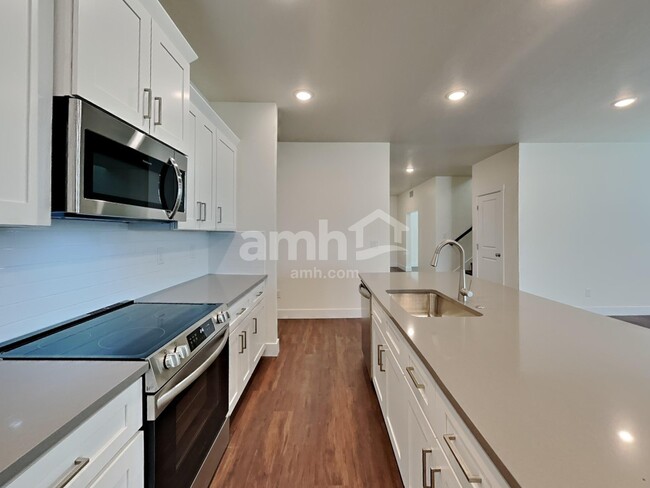 Photo - 9300 W Bowie St