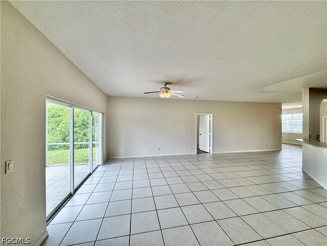 Photo - 530 Kilgour Ave S