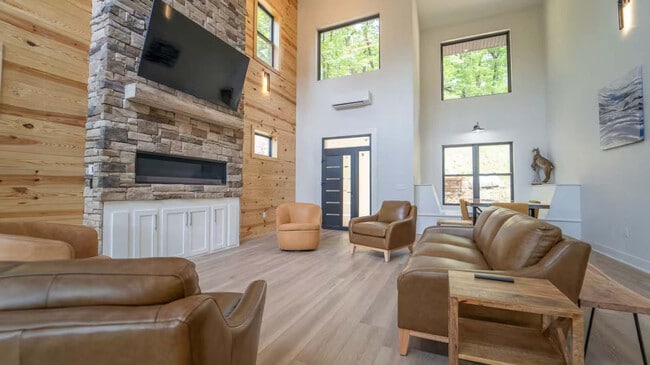 Photo - 10573 Jasper Ln Unit ID1241346P