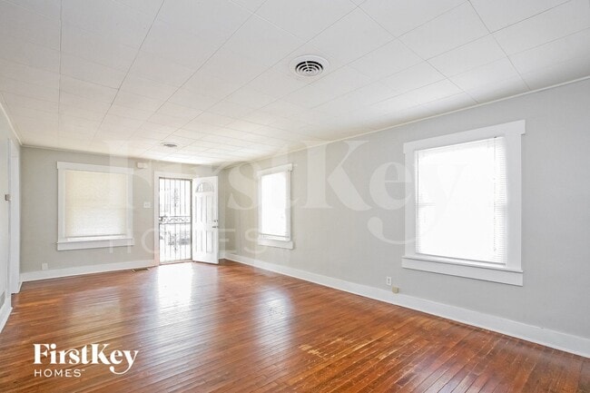 Photo - 1411 Lindley Ave