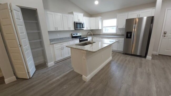 Photo - 9093 N Peachtree Way