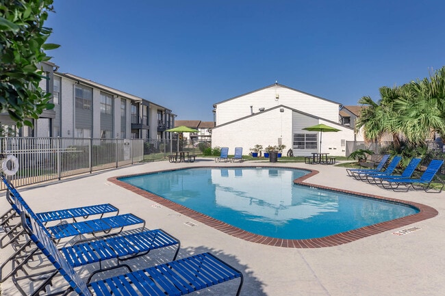 2 Pools