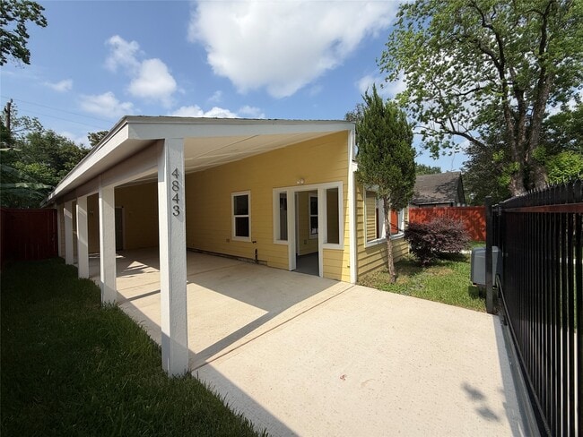 Photo - 4843 Culmore Dr