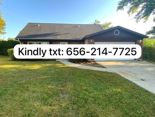 Building Photo - 500 E Weathersfield Way