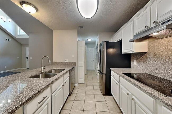 Photo - 8435 Sapphire Ln