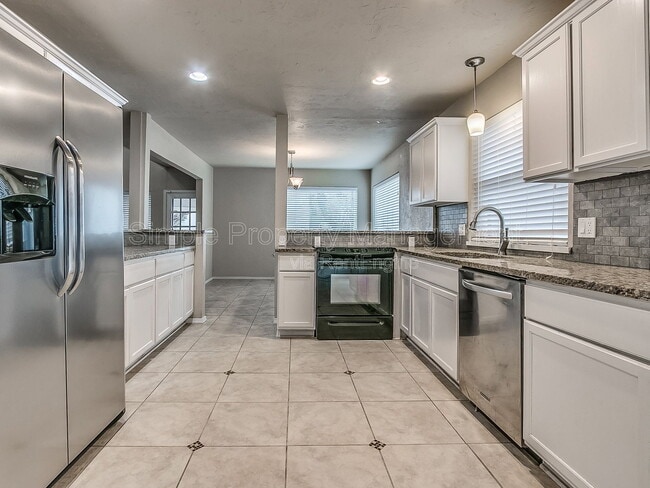 Photo - 10824 Admiral Dr