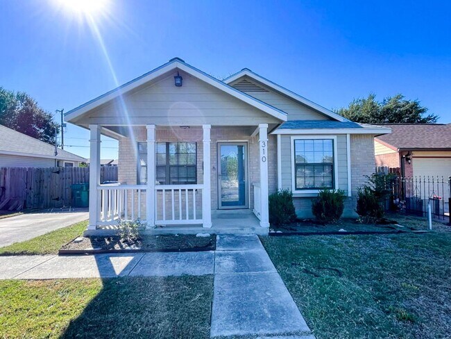 Photo - Charming Single-Story, 3Bed/2Bath Gem Minu... Casa