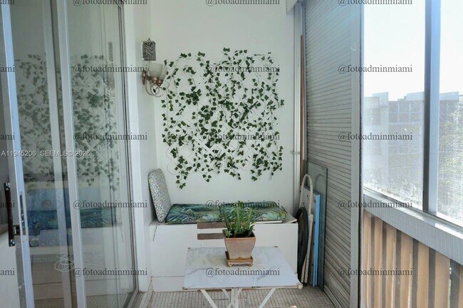 Photo - 1481 NE Miami Gardens Dr Unit 361