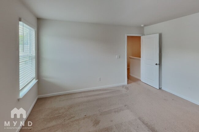 Photo - 2126 Allium Dr