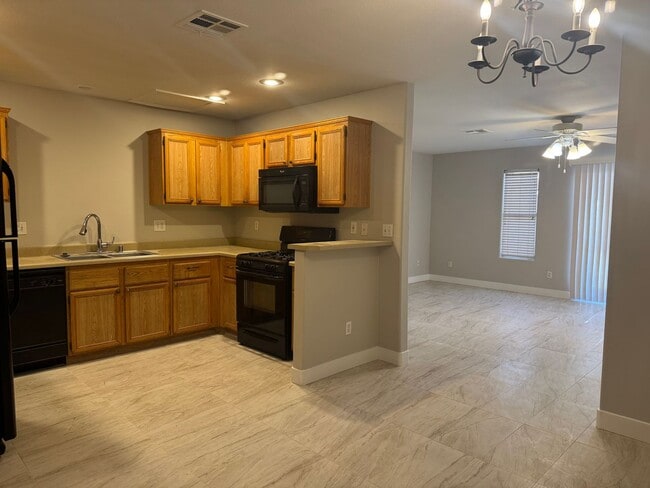 Photo - Great townhome in gated community, 3brs, 2bth, 2cg