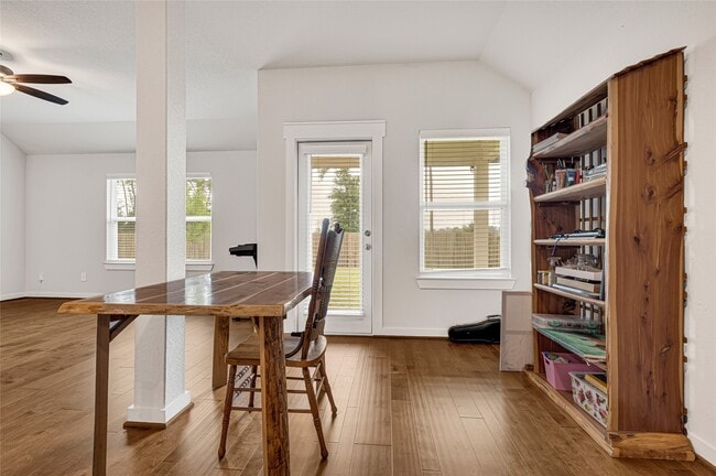 Photo - 30280 Kingston Heath Dr