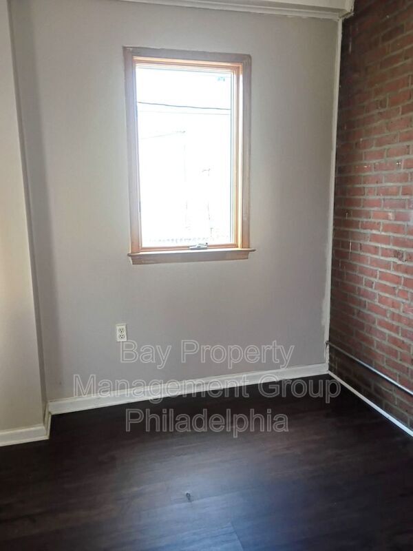 Photo - 322 Lemonte St