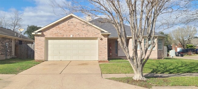 Building Photo - 19330 Larissa Dr