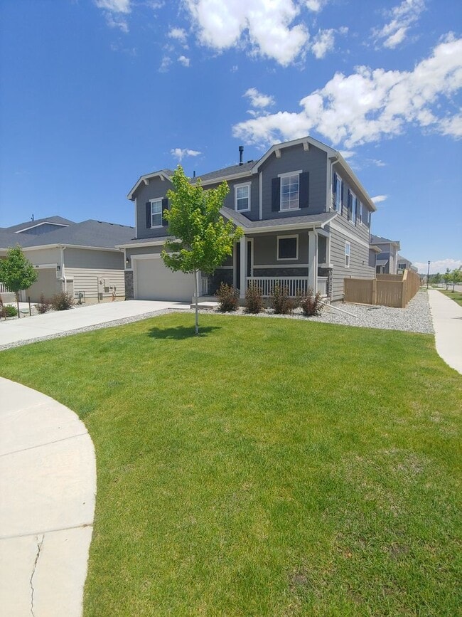 Photo - Gorgeous 4 Bed 3.5 Bath in Fantastic Location