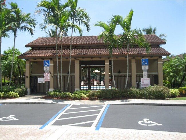 Photo - 6920 Julia Gardens Dr