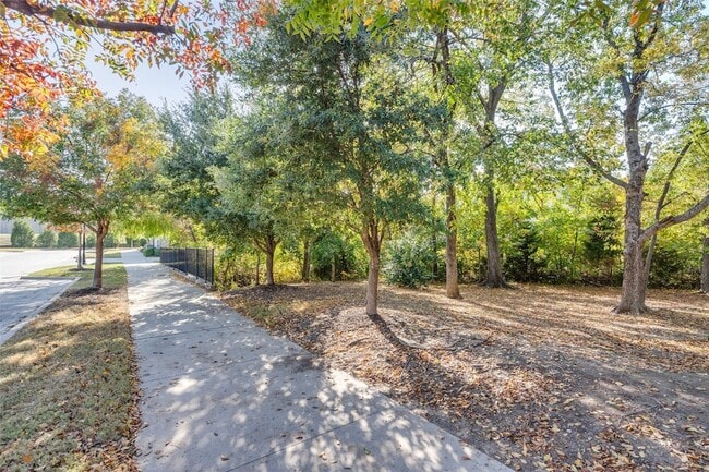 Photo - 1423 Lamb Dr