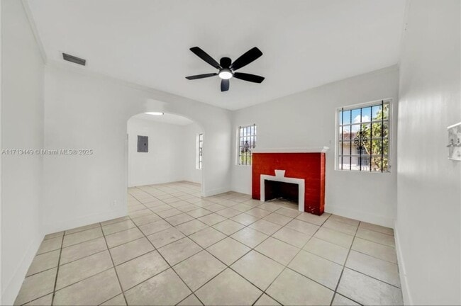 Building Photo - 2744 SW 16th Ter