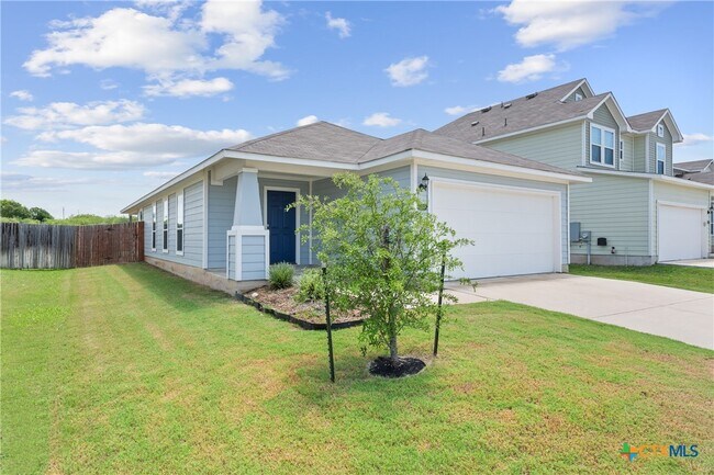 Photo - 335 Black Opal Dr