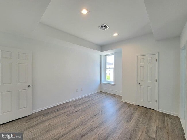 106 S State St Unit 2N