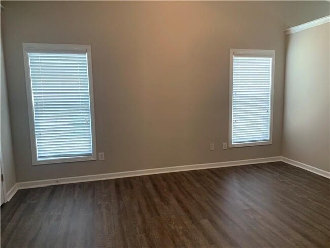 1930 Charleston Oak Cir