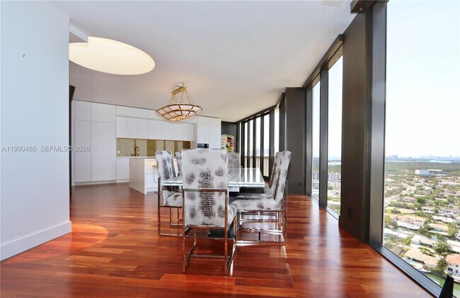 Photo - 1000 W Island Blvd Unit PH2