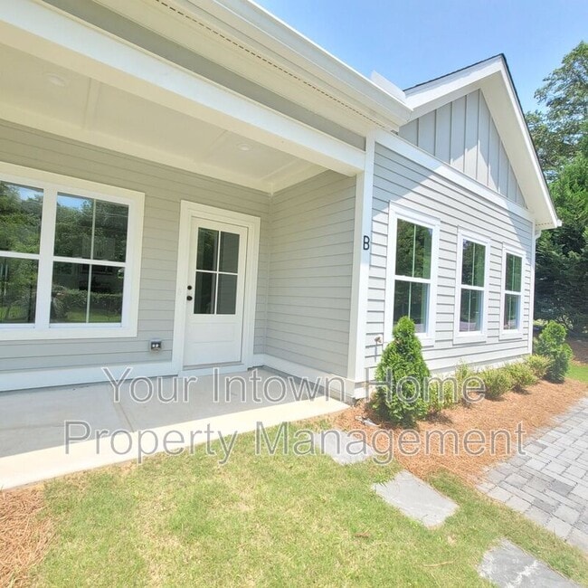 Photo - 1763 Bolton Rd NW Unit B