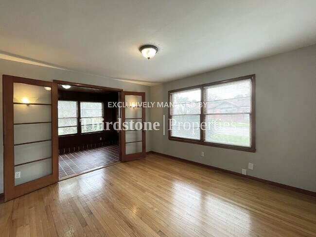 Photo - 350 Trout River Dr