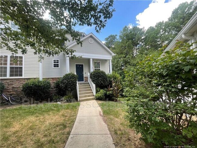 Photo - 112 Summit Oaks Ln