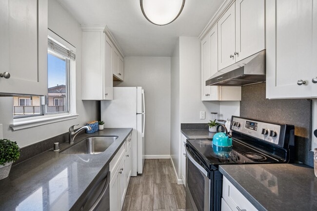 2297 Medallion Dr