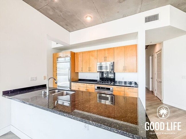 527 Tenth Ave Unit 507