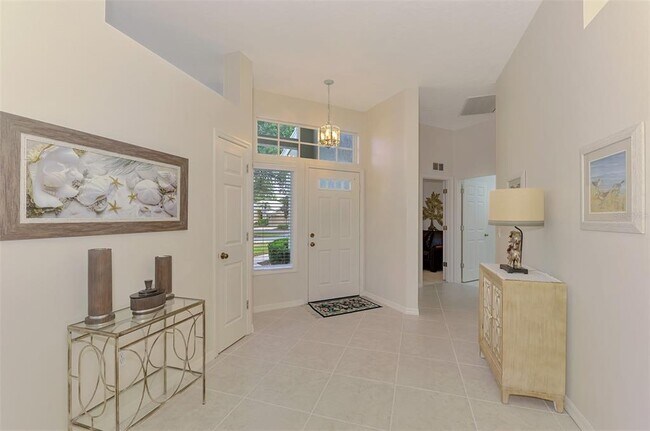 Photo - 549 Fallbrook Dr