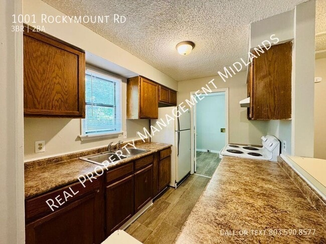 Photo - 1001 Rockymount Rd