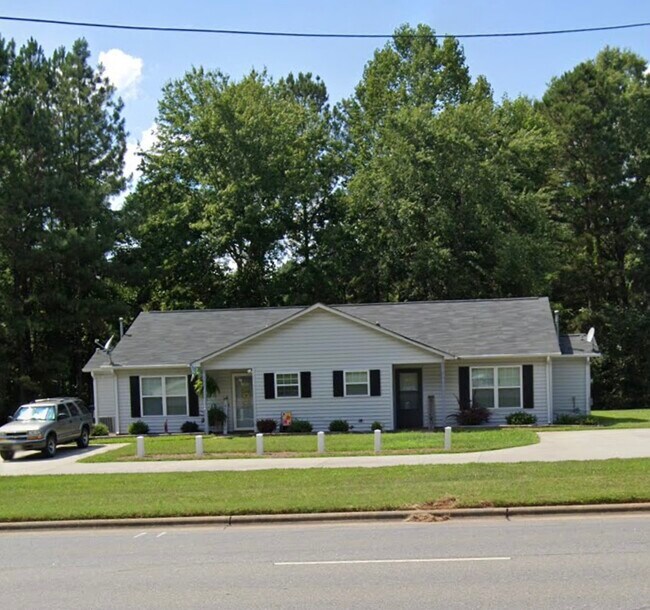 Photo - 1905 Lincolnton Hwy Unit B