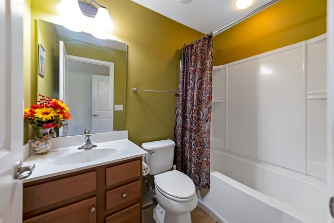 Building Photo - 505 Berry Chase Way Rental