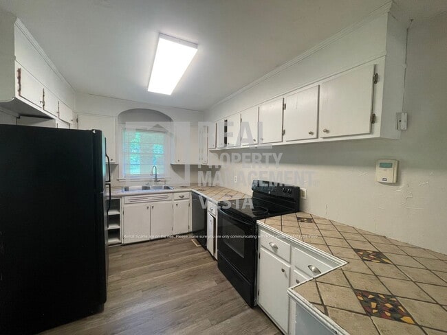 Photo - 5351 Finsbury Dr