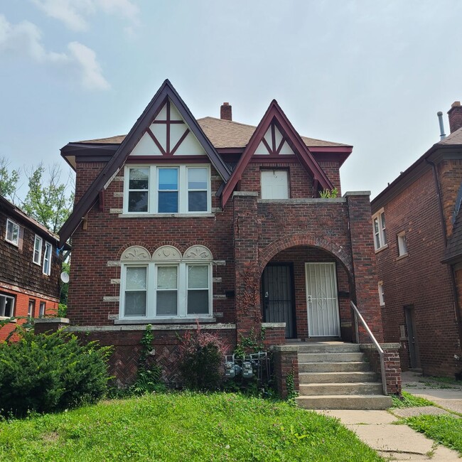 Building Photo - 14834 Sussex St Unit 2N Rental
