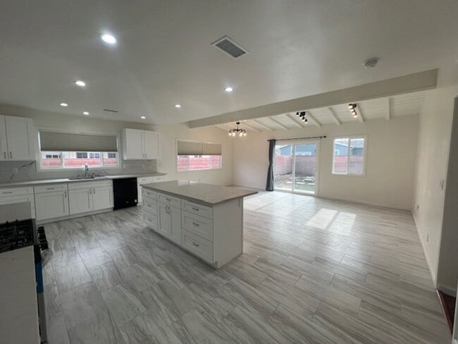 Photo - Beautifully renovated 3 bed 2 bath house