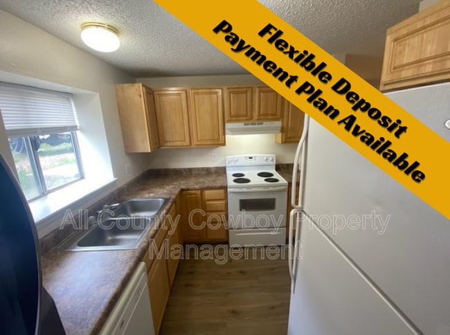 Building Photo - 704 Ferris Ct Unit Apt. 3