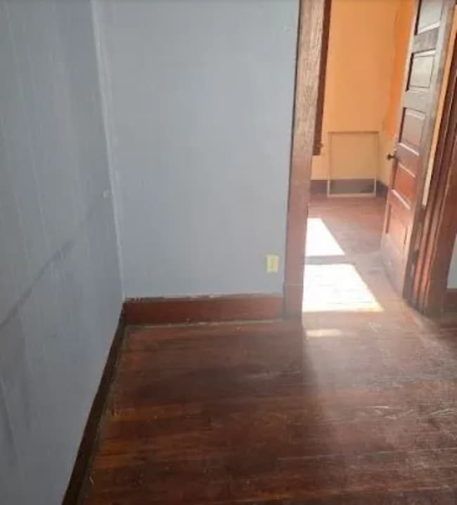 Photo - 437 W Pierce St