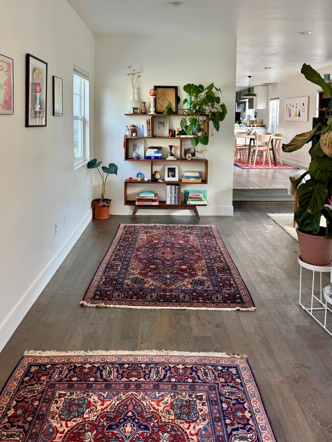 Photo - 2127 Kent St