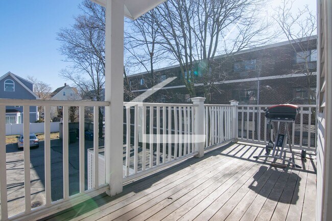 6 Glencoe St
