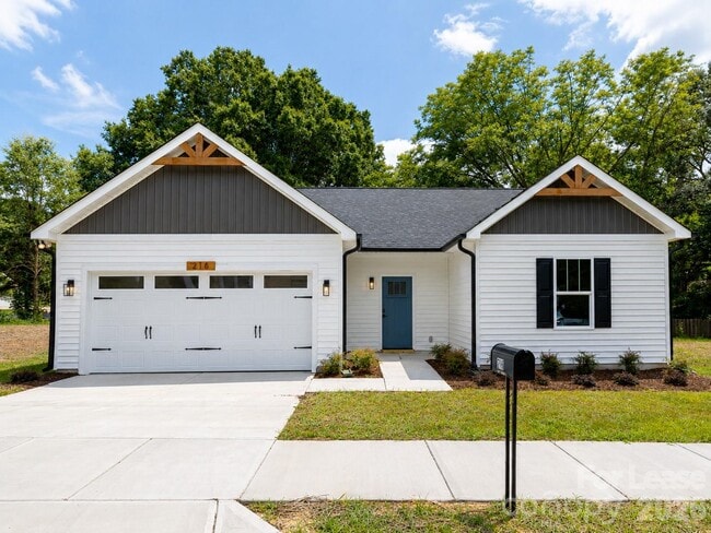 Photo - 216 E Phifer St