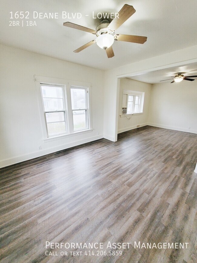 Photo - Beautiful 2 bedroom Racine lower unit Unit Lower