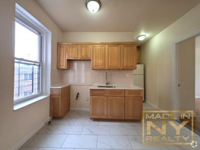 Building Photo - 1 bedroom in FLUSHING NY 11354 Unit 3F Rental